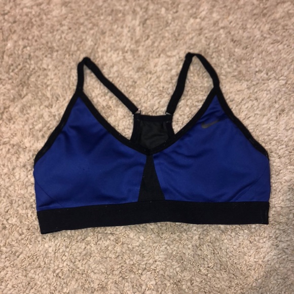 Nike sports bra - Picture 1 of 2